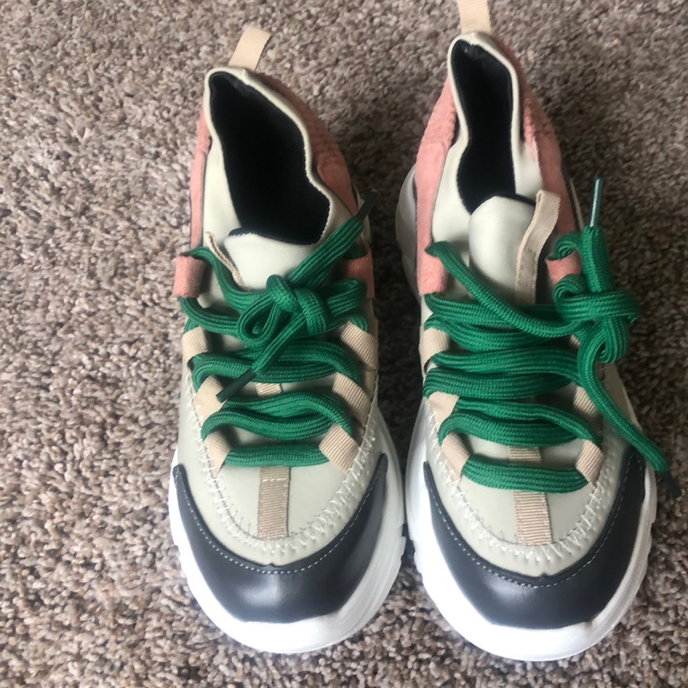 Platform shoes